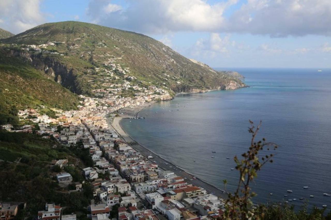 Lipari By The Beach Extérieur photo