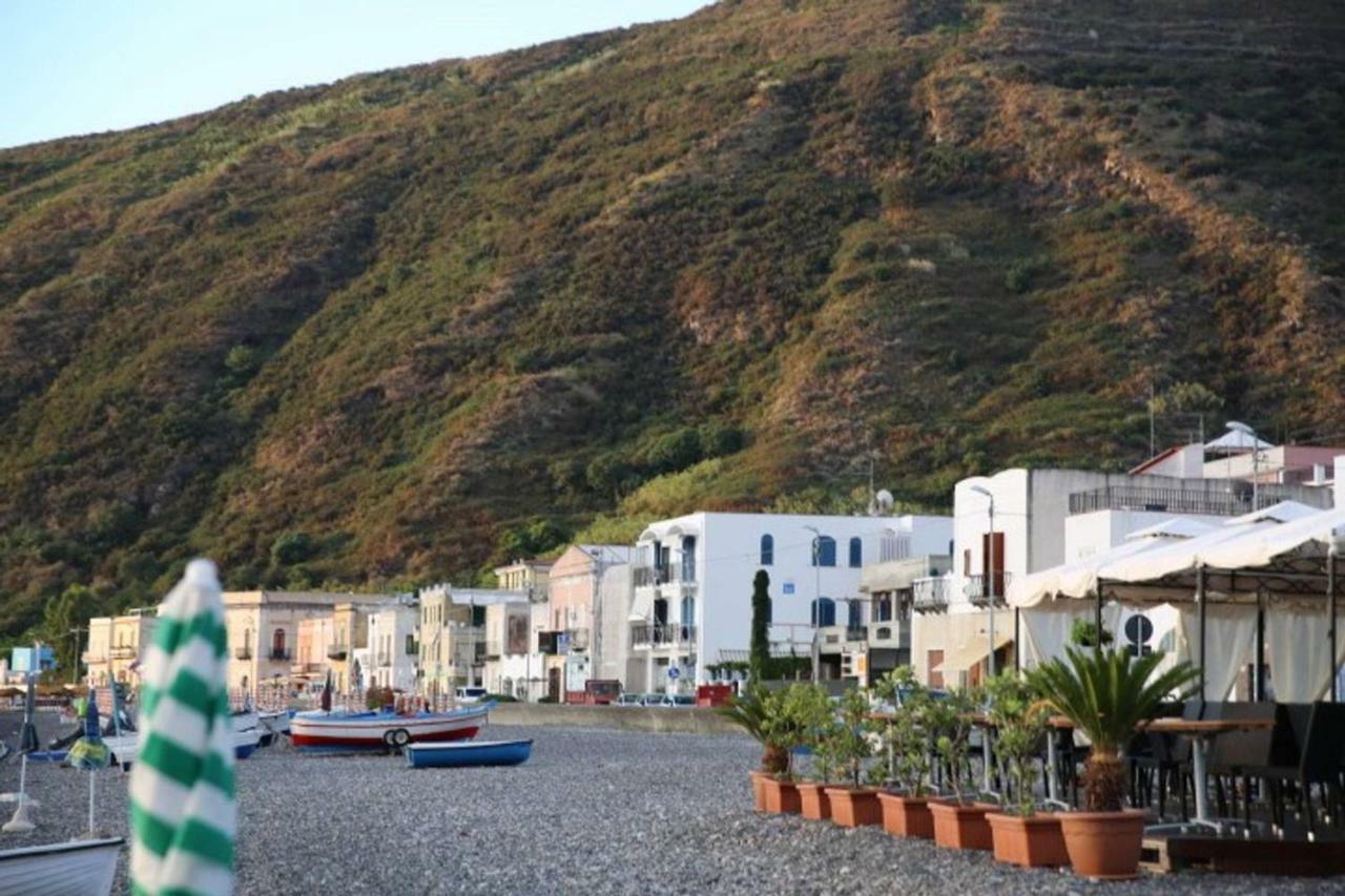 Lipari By The Beach Extérieur photo