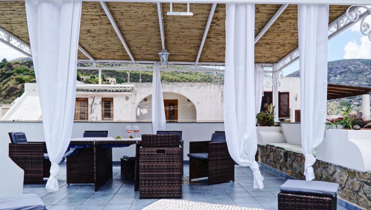 Lipari By The Beach Extérieur photo